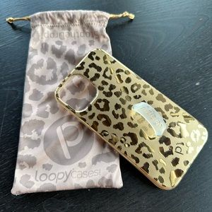 Loopy Case iPhone 12/12 Pro (6.1" Screen)
Gold Leopard Metallic Edition / Lefty